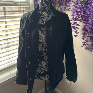 Classic black denim jacket from Forever 21 Men in size Large.